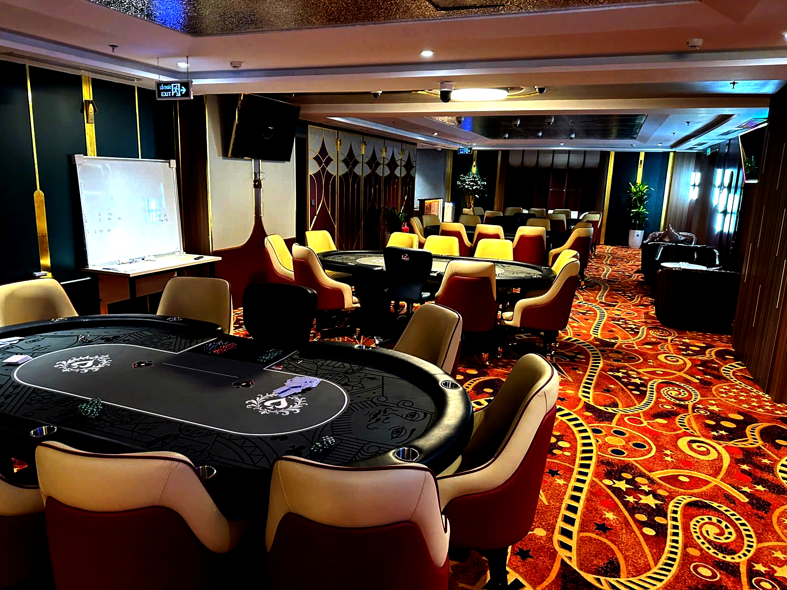 evloution-hanoi-flamingo-casino-store_re